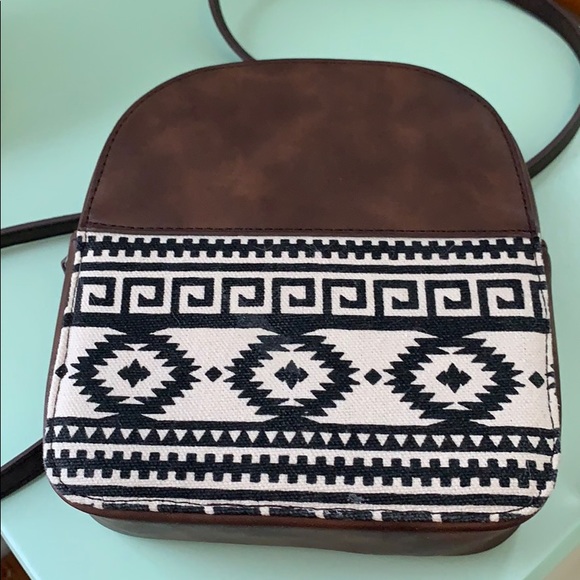 Aztec Pattern Purse - Picture 2 of 5